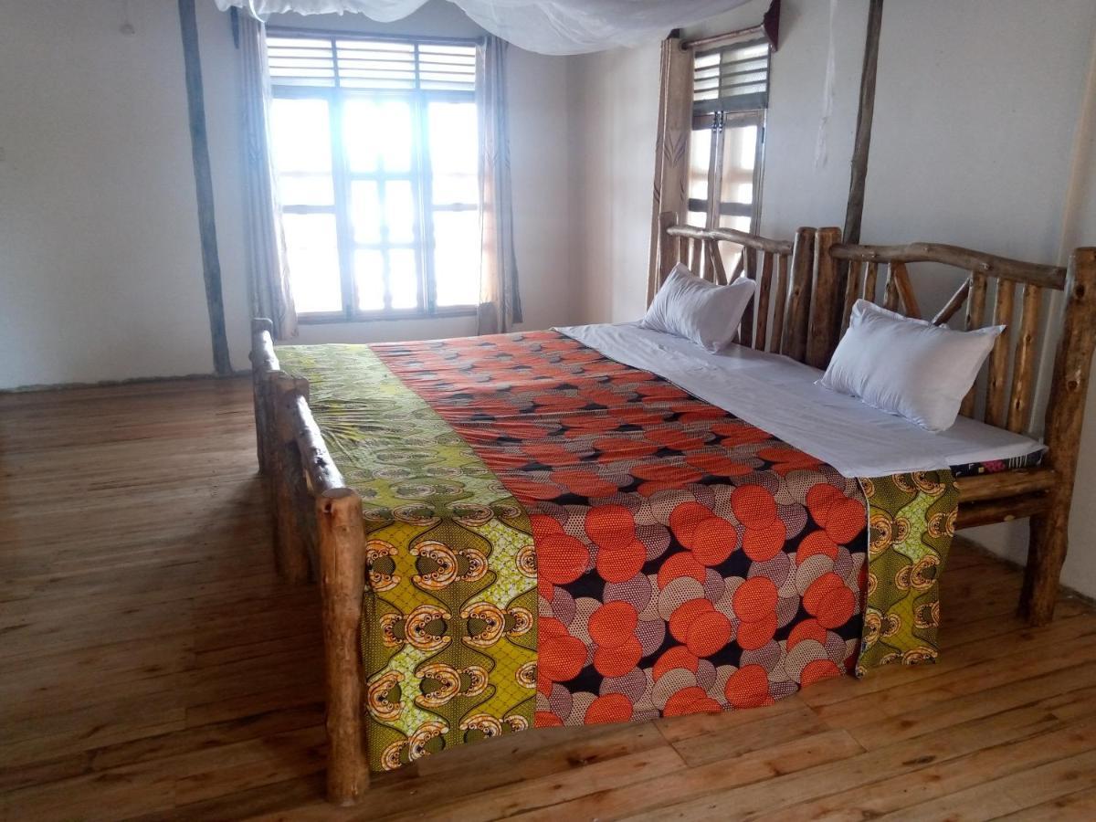 Tembo Safari Lodge Katunguru Exterior foto
