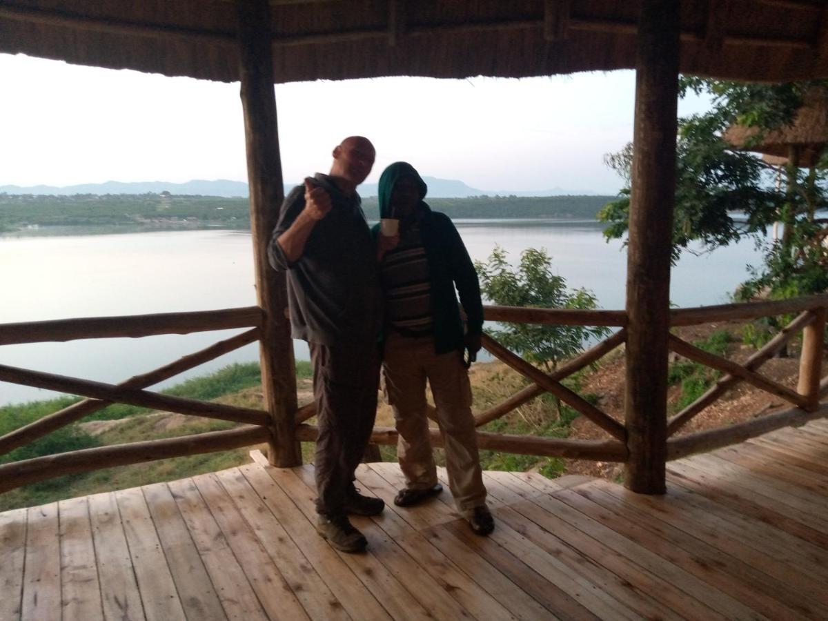Tembo Safari Lodge Katunguru Exterior foto